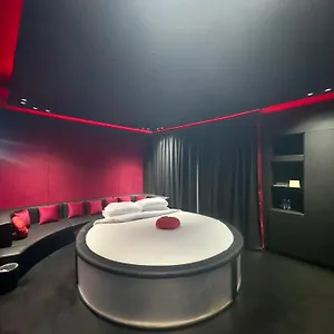 Apartahotel Royal Tulip توليب رويال Sharjah