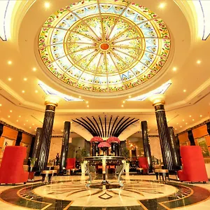 Red Castle Hotel 4*