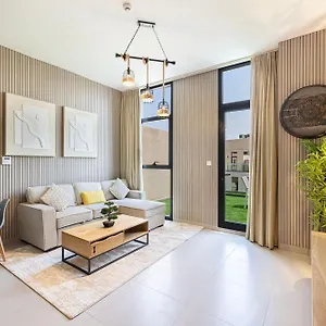 Apartment 1br Skyview Penthouse By Blue Cloud Holidays