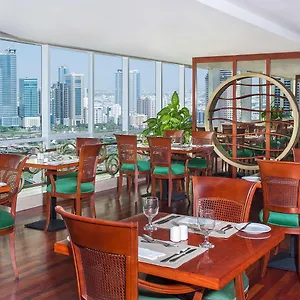 Golden Tulip 4* Sharjah