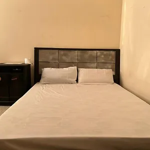 At Gomeetingwith Homestay Sharjah