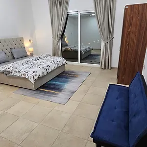 Lavish Private Homestay *